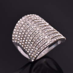 Luxury Stripe Gradient Austrian Crystal Ring