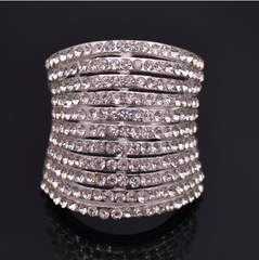 Luxury Stripe Gradient Austrian Crystal Ring